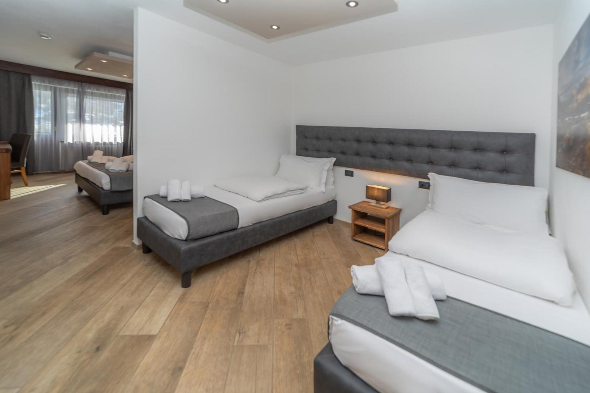 Hotel Gran Roc Colle Colle Sestriere Szoba fotó